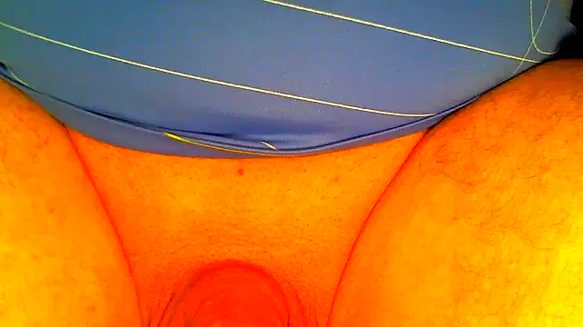 Snapshot of TobyDick13 chatting on 29, 4, 2026 TobyDick13 online show from 29, 4, 2026