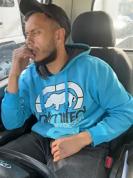 Snapshot of Smallboybigworld chatting on 10, 7, 2026 Smallboybigworld online show from 10, 7, 2026