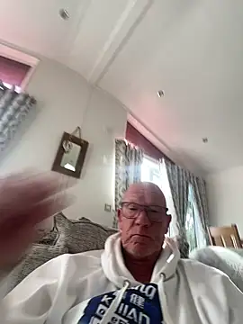 Snapshot of philefc chatting on 21, 9, 2025 philefc online show from 21, 9, 2025