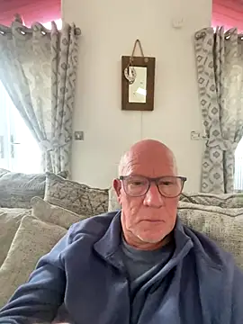 Snapshot of philefc chatting on 23, 10, 2025 philefc online show from 23, 10, 2025