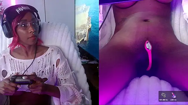 Snapshot of alys_at_college chatting on 14, 2, 2026 alys at college online show from 14, 2, 2026