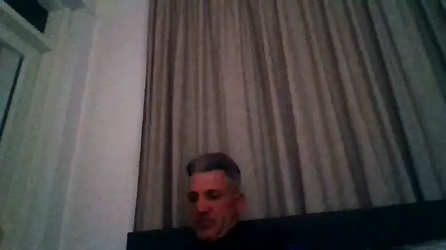 Snapshot of handsome8inchh chatting on 23, 4, 2026 handsome8inchh online show from 23, 4, 2026