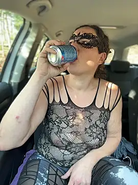 Nadja Noir online show from 18, 1, 2026