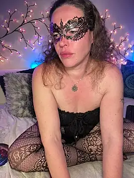 Nadja Noir online show from 17, 5, 2026