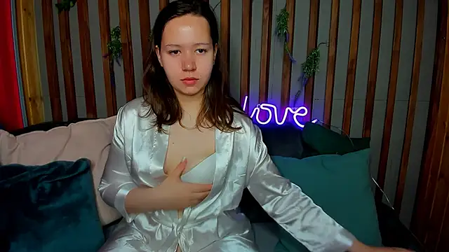 Snapshot of Laura_Ellinss chatting on 27, 9, 2025 Laura Ellinss online show from 27, 9, 2025