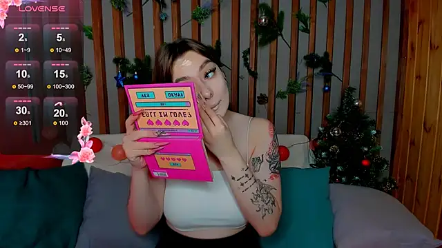 Emily Tylerr online show from 21, 12, 2025