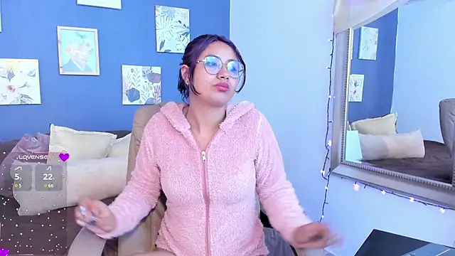 Snapshot of Nova_allen chatting on 13, 11, 2025 Nova allen online show from 13, 11, 2025