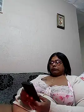 Snapshot of mileesha chatting on 16, 6, 2026 mileesha online show from 16, 6, 2026