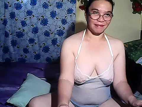 Snapshot of Adeline05 chatting on 20, 3, 2026 Adeline05 online show from 20, 3, 2026