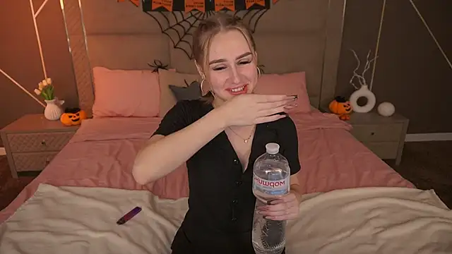 GabriellaJass online show from 3, 11, 2025