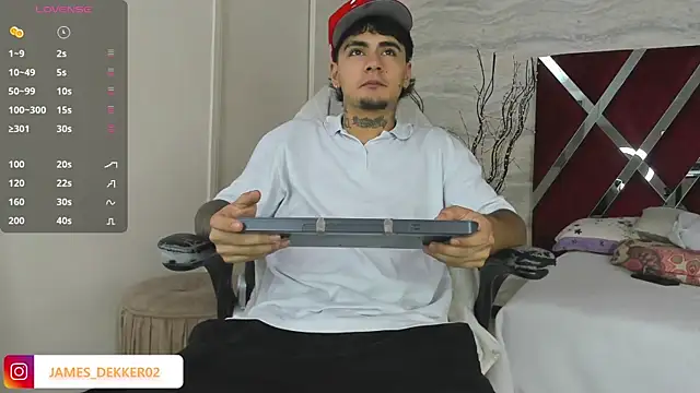 JamesDeker online show from 26, 9, 2025