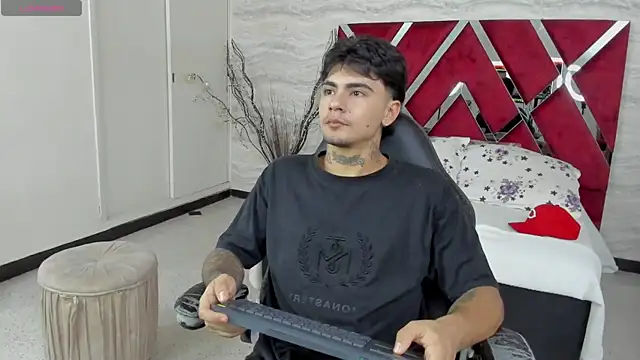 JamesDeker online show from 23, 10, 2025