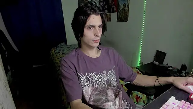 Snapshot of golden_ryyan chatting on 11, 6, 2026 golden ryyan online show from 11, 6, 2026
