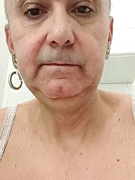 Emily de Carla online show from 16, 12, 2025