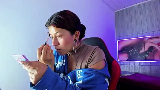 Raven Rouge  online show from 16, 1, 2026