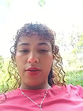 Snapshot of Vikyvoyeur chatting on 3, 12, 2025 Vikyvoyeur online show from 3, 12, 2025