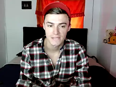 Snapshot of Ken_bigcock77 chatting on 24, 9, 2025 Ken bigcock77 online show from 24, 9, 2025