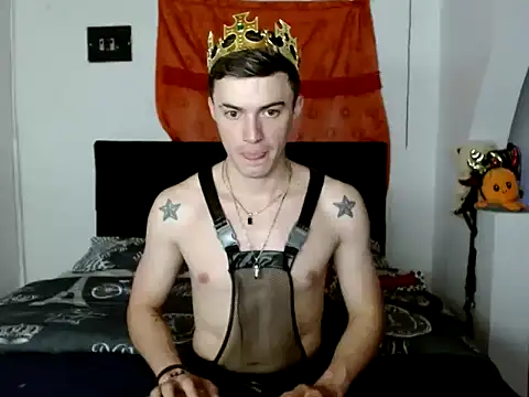 Snapshot of Ken_bigcock77 chatting on 17, 10, 2025 Ken bigcock77 online show from 17, 10, 2025