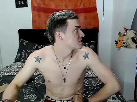 Snapshot of Ken_bigcock77 chatting on 24, 11, 2025 Ken bigcock77 online show from 24, 11, 2025