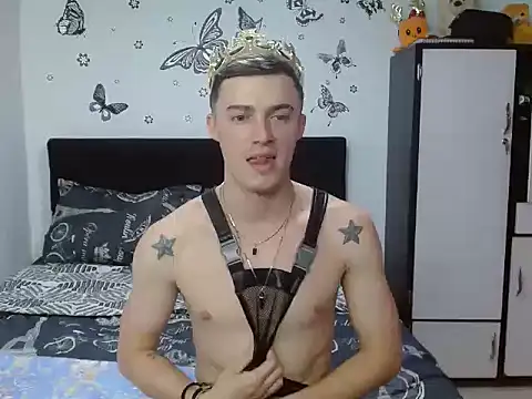 Snapshot of Ken_bigcock77 chatting on 18, 2, 2026 Ken bigcock77 online show from 18, 2, 2026