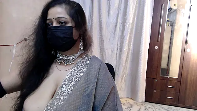 sexy indianboobs online show from 1, 5, 2026