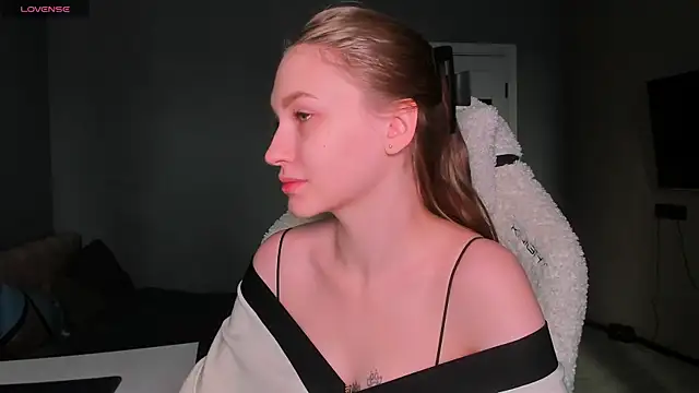Snapshot of Ammi_bliss chatting on 14, 11, 2025 Ammi bliss online show from 14, 11, 2025