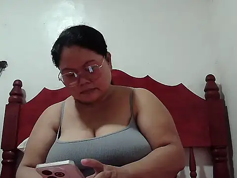 Snapshot of Mari_fvcks chatting on 25, 3, 2026 Mari fvcks online show from 25, 3, 2026