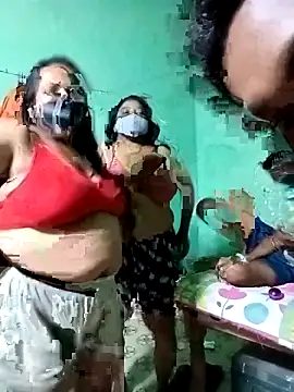 LoveOnStream online show from 1, 11, 2025