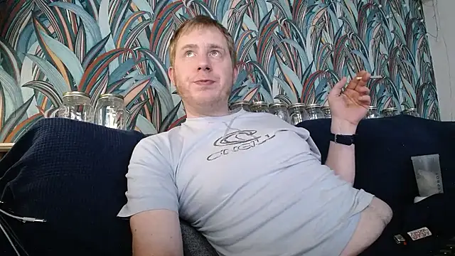 Snapshot of gaydavid chatting on 8, 1, 2026 gaydavid online show from 8, 1, 2026