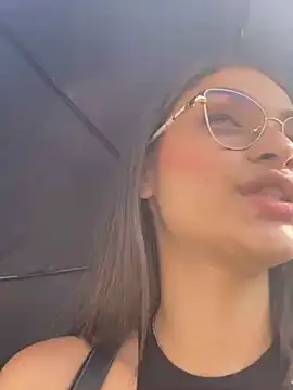 Hannacooper3 online show from 17, 11, 2025