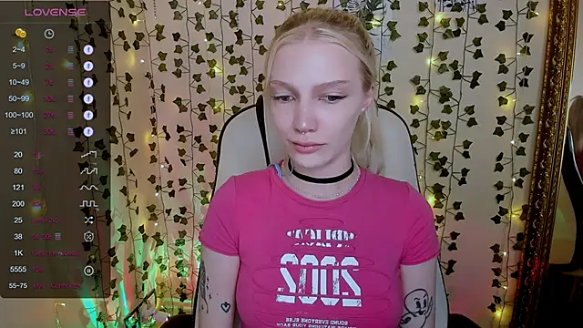 AnyaTaylor  online show from 3, 2, 2026