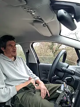 Snapshot of twitshe chatting on 5, 2, 2026 twitshe online show from 5, 2, 2026