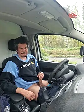 twitshe online show from 25, 3, 2026