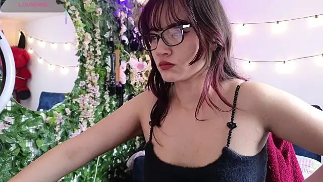 MiaVelvetDoll online show from 13, 1, 2026