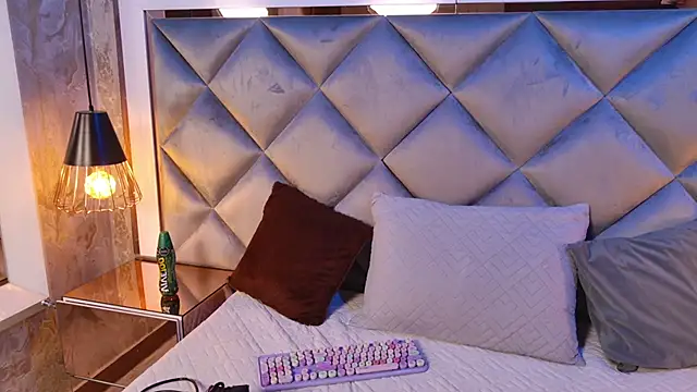 Snapshot of gemma_sm chatting on 14, 12, 2025 gemma sm online show from 14, 12, 2025