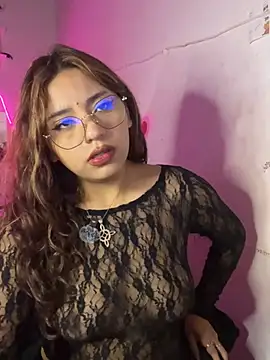 Snapshot of SoftLady_S33 chatting on 27, 5, 2026 SoftLady S33 online show from 27, 5, 2026