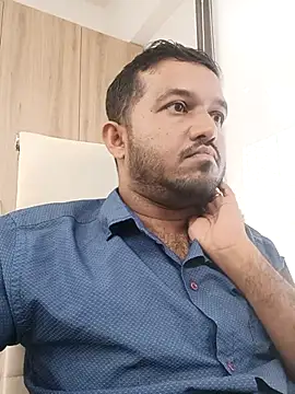 Snapshot of VJ17 chatting on 17, 10, 2025 VJ17 online show from 17, 10, 2025