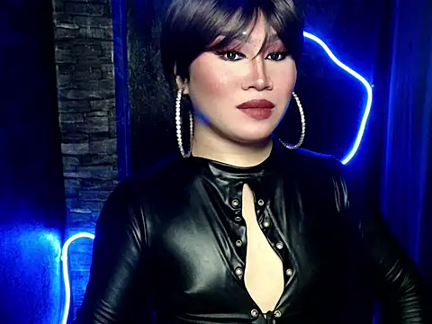 pretty lassy online show from 24, 9, 2025