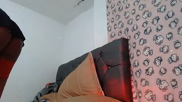 Snapshot of Angeliicaxx chatting on 10, 6, 2026 Angeliicaxx online show from 10, 6, 2026