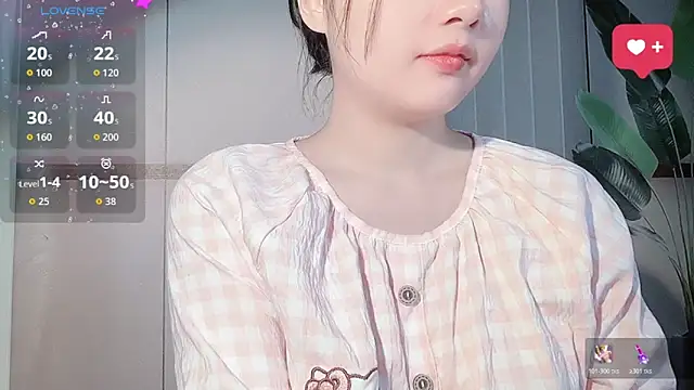 LINNIE05 online show from 29, 11, 2025