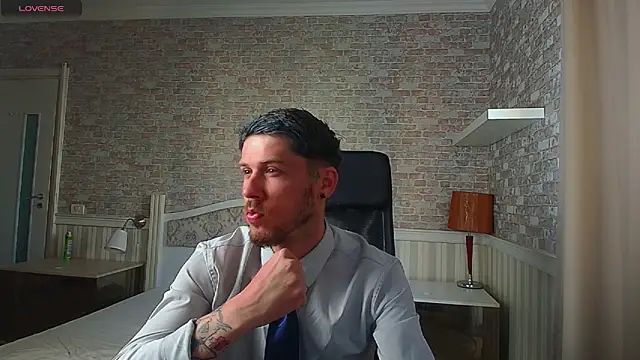 Snapshot of JonahShaw chatting on 28, 5, 2026 JonahShaw online show from 28, 5, 2026