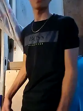 Snapshot of LUISSLEONN0958 chatting on 30, 9, 2025 LUISSLEONN0958 online show from 30, 9, 2025