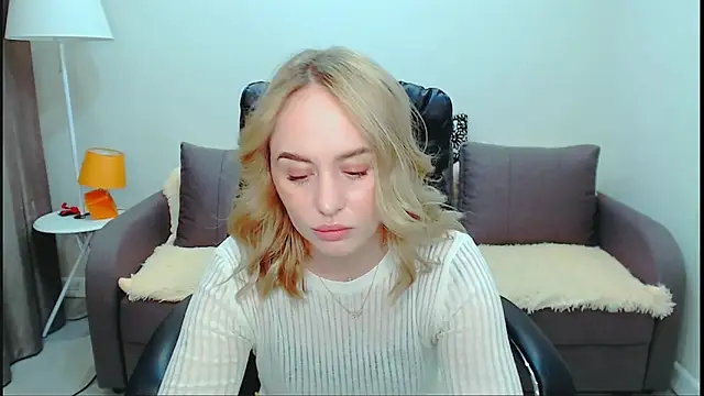 LiluMoon   online show from 15, 5, 2026
