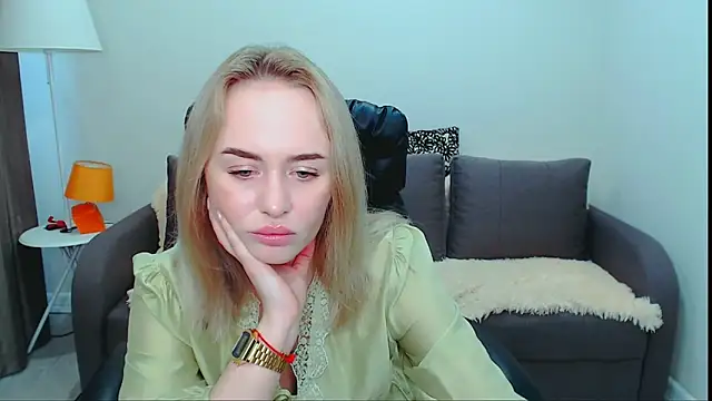 LiluMoon   online show from 17, 5, 2026