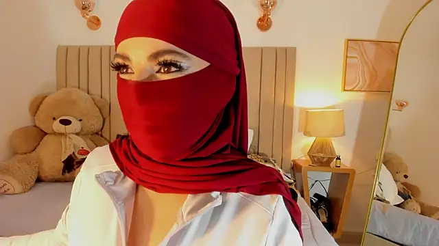 Snapshot of najwa__ chatting on 7, 5, 2026 najwa online show from 7, 5, 2026