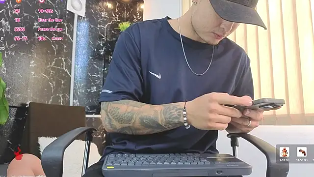 Snapshot of Alexander_ferre chatting on 26, 4, 2026 Alexander ferre online show from 26, 4, 2026