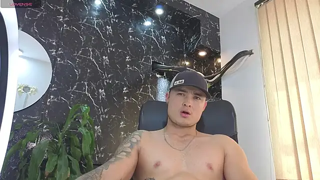 Snapshot of Alexander_ferre chatting on 11, 5, 2026 Alexander ferre online show from 11, 5, 2026