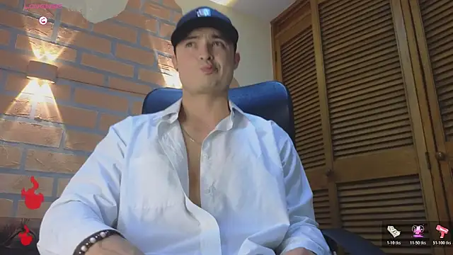 Snapshot of Alexander_ferre chatting on 17, 5, 2026 Alexander ferre online show from 17, 5, 2026