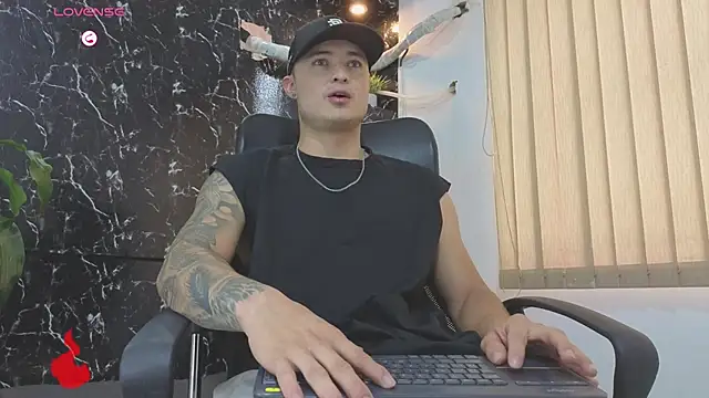 Snapshot of Alexander_ferre chatting on 23, 5, 2026 Alexander ferre online show from 23, 5, 2026