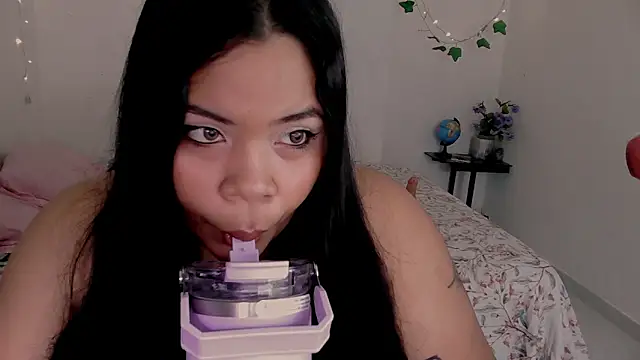 Juicy elenxx online show from 10, 1, 2026